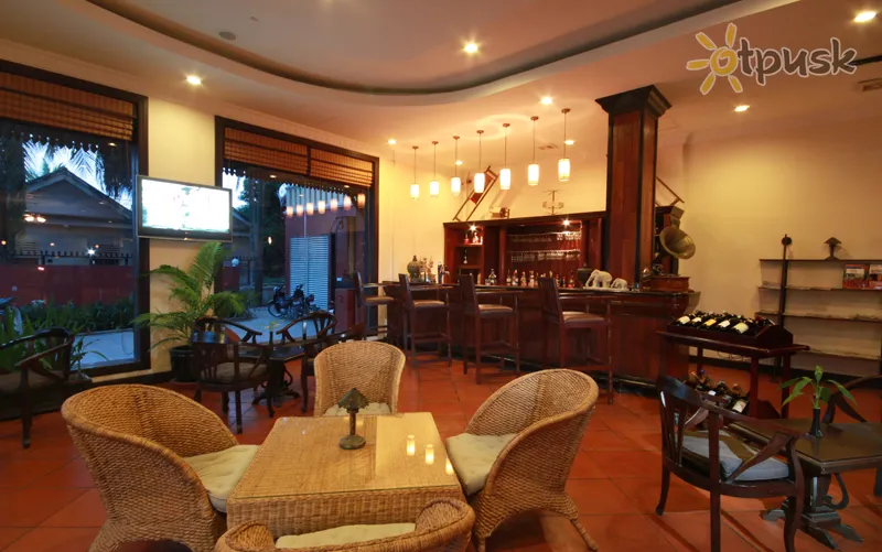 Фото отеля Apsara Holiday 4* Сием Риеп Камбоджа бары и рестораны