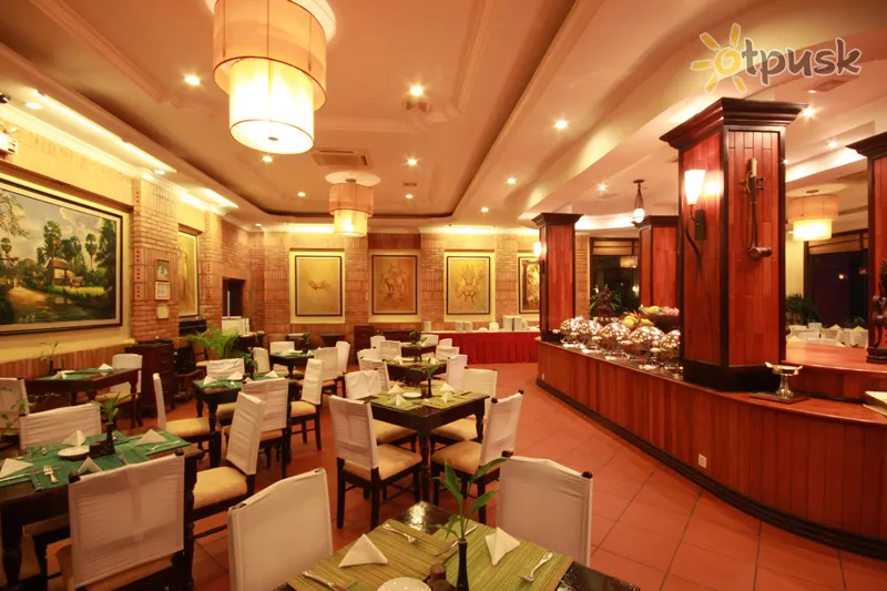 Фото отеля Apsara Holiday 4* Сием Риеп Камбоджа бары и рестораны