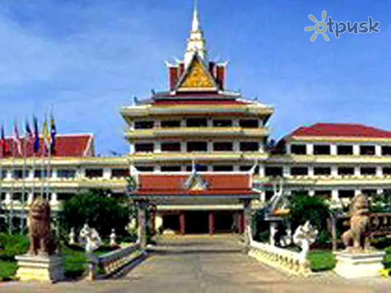 Фото отеля City Angkor Hotel 4* Сием Риеп Камбоджа экстерьер и бассейны