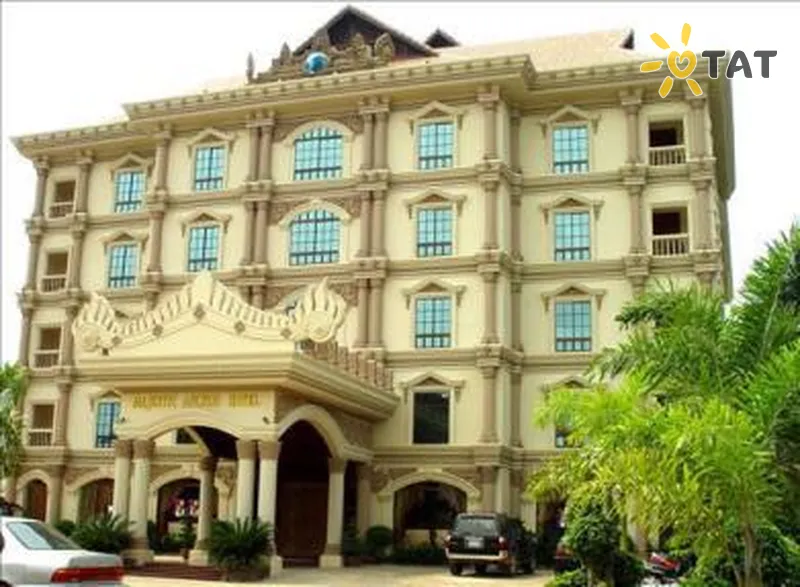 Фото отеля Majestic Angkor Hotel 4* Сієм Рієп Камбоджа екстер'єр та басейни
