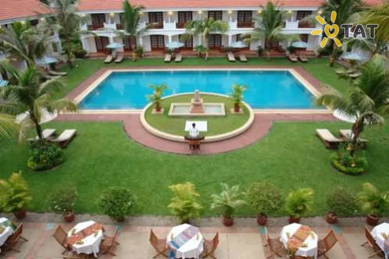 Фото отеля Royal Bay Inn Angkor Resort 4* Сієм Рієп Камбоджа екстер'єр та басейни