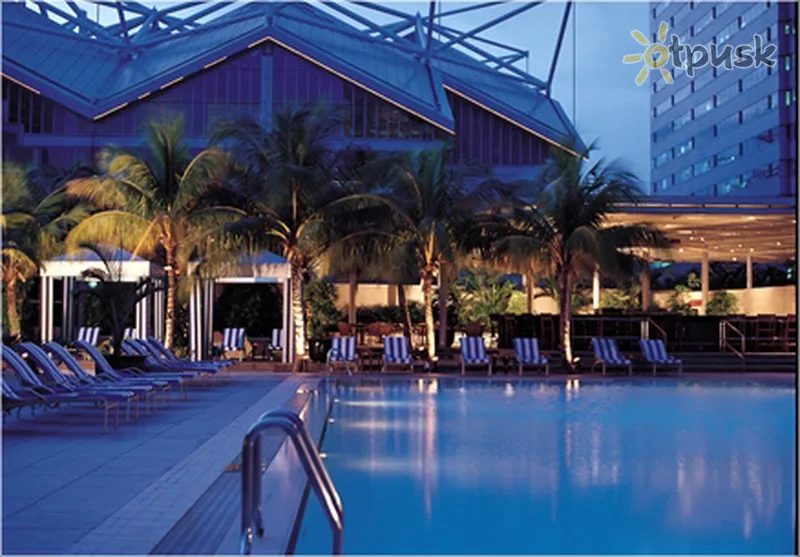 Фото отеля Conrad Centennial Hotel 5* Сингапур Сингапур экстерьер и бассейны