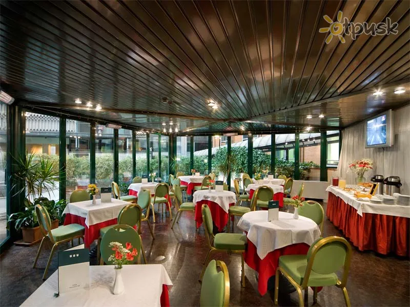 Фото отеля UNA Hotel Century 4* Milāna Itālija bāri un restorāni