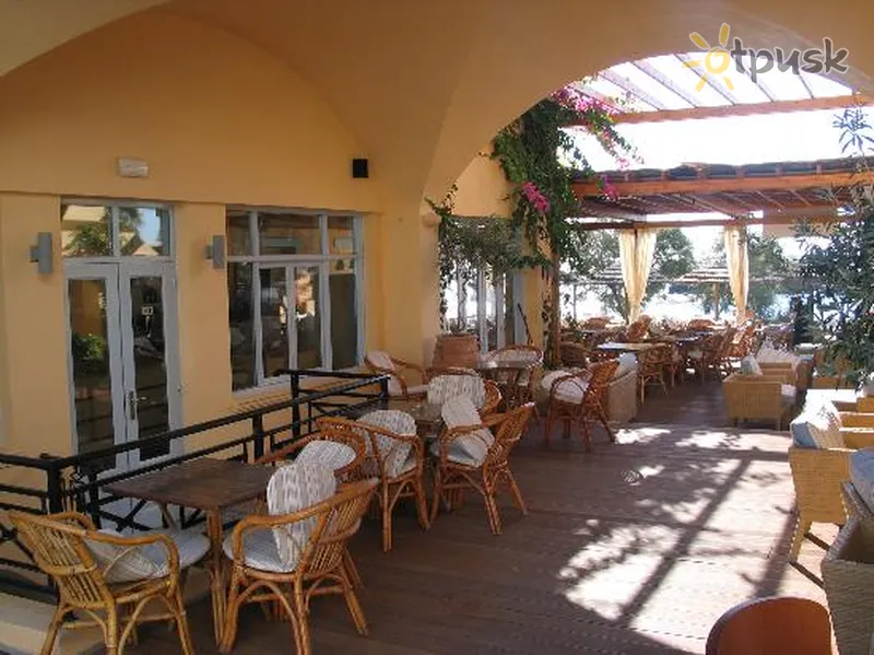 Фото отеля Levante Beach 3* о. Санторіні Греція бари та ресторани