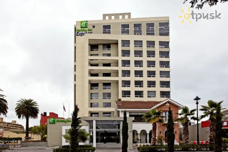 Фото отеля Holiday Inn Express Quito Hotel 4* Kito Ekvadora ārpuse un baseini