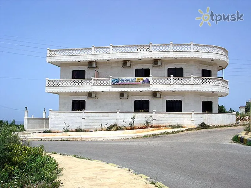 Фото отеля Salladin Castel 2* Lattakija Sīrija ārpuse un baseini