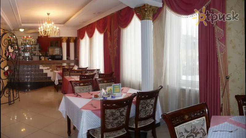 Фото отеля София 4* Izcirtums Ukraina - Karpati bāri un restorāni