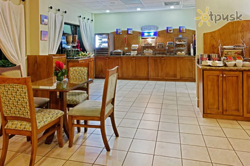 Фото отеля Holiday Inn Express San Jose Airport 3* Сан Хосе Коста Рика бары и рестораны