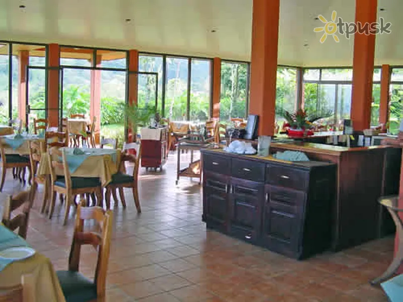 Фото отеля Montana de Fuego 4* Ареналь Коста Рика бары и рестораны
