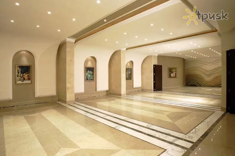 Фото отеля Castel Mare Beach Hotel & Resort 5* Džounija Libāna vestibils un interjers