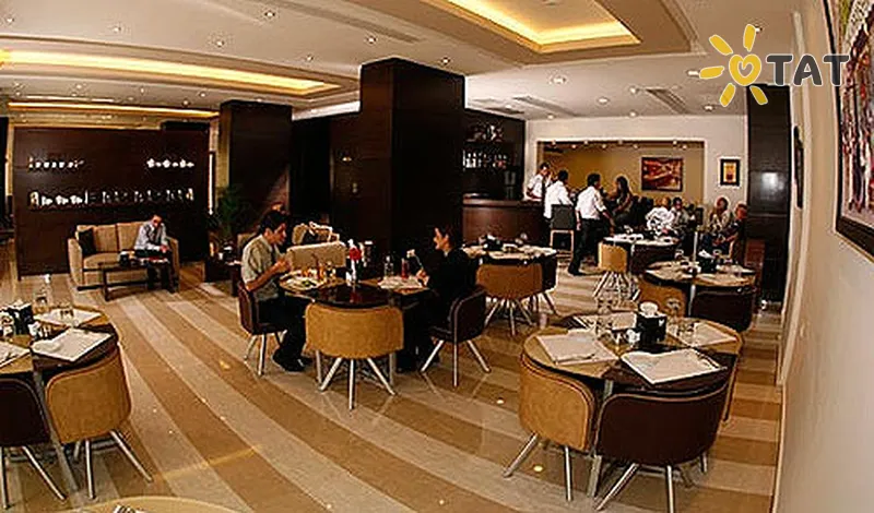 Фото отеля The Parisian 4* Бейрут Ліван бари та ресторани