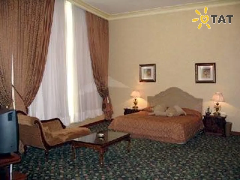 Фото отеля Royal Plaza 5* Бейрут Ліван номери
