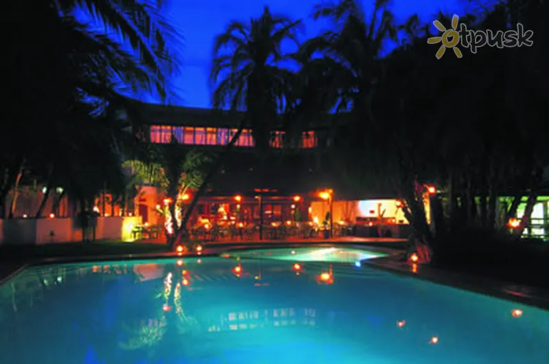 Фото отеля Kwa Maritane Lodge 4* Піланесберг ПАР екстер'єр та басейни
