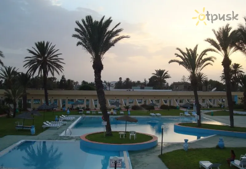 Фото отеля Les Palmiers Hotel 2* Monastiras Tunisas išorė ir baseinai