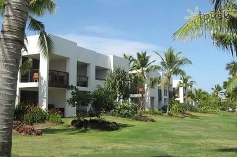 Фото отеля Fiji Beach Resort & Spa Managed By Hilton 5* Нади Денарау Фиджи экстерьер и бассейны