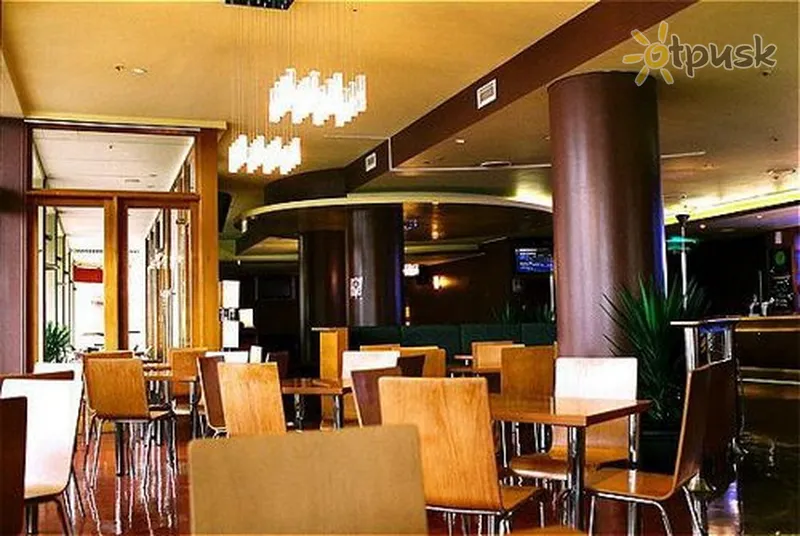 Фото отеля Crowne Plaza Coogee Beach 4* Сідней Австралія бари та ресторани