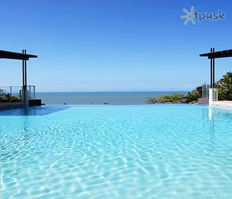 Фото отеля Vue Apartments Trinity Beach 5* Большой барьерный риф Австралия экстерьер и бассейны