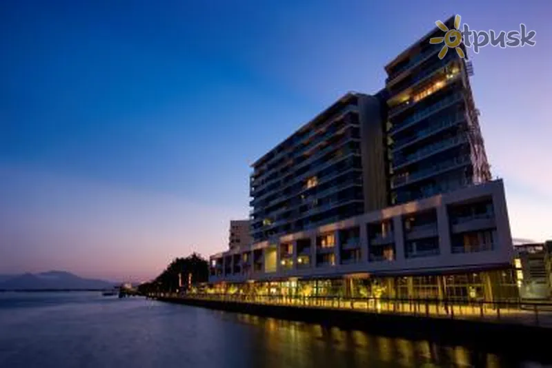 Фото отеля Cairns Harbour Lights 4* Кернс Австралия экстерьер и бассейны