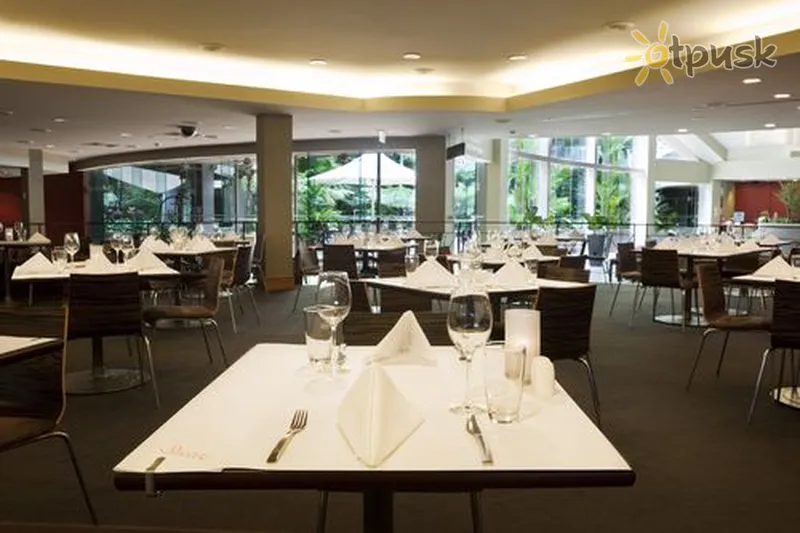 Фото отеля Holiday Inn Cairns 4* Кернс Австралия бары и рестораны
