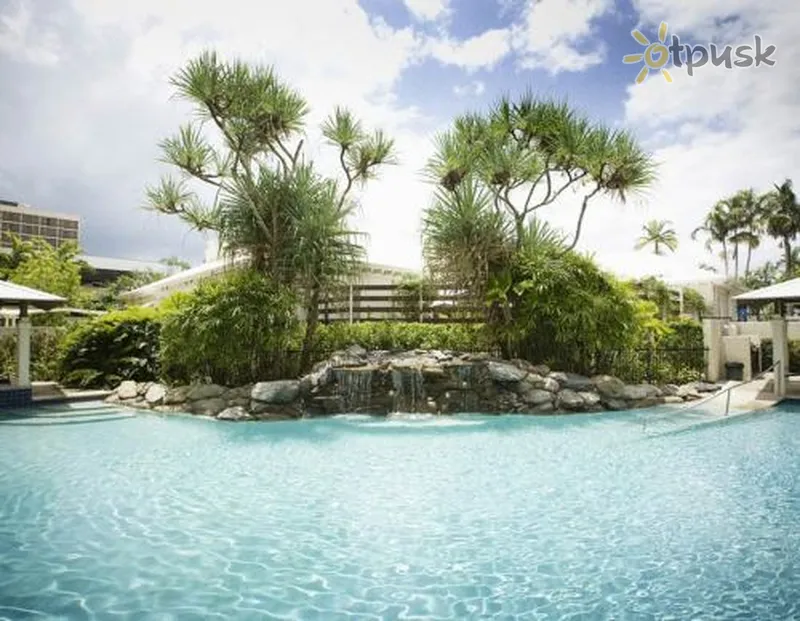 Фото отеля Mantra Esplanade Cairns 4* Kērnsa Austrālija ārpuse un baseini