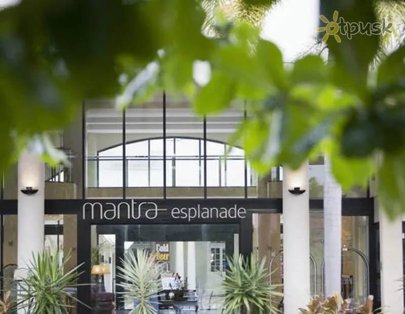 Фото отеля Mantra Esplanade Cairns 4* Кернс Австралія екстер'єр та басейни