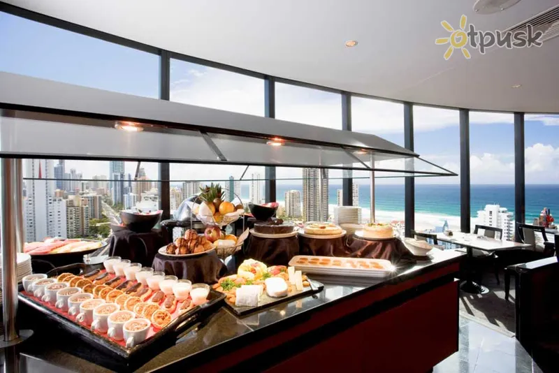 Фото отеля Crowne Plaza Surfers Paradise 4* Золотой Берег Австралия бары и рестораны
