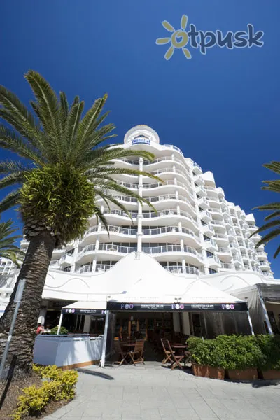 Фото отеля Mantra Phoenician Broadbeach 4* Золотой Берег Австралия экстерьер и бассейны