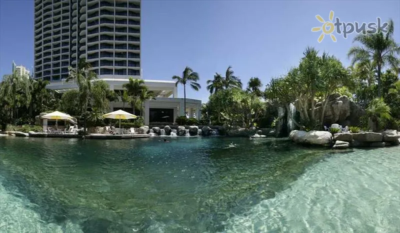 Фото отеля Surfers Paradise Marriott Resort & Spa 5* Aukso krantas Australija išorė ir baseinai