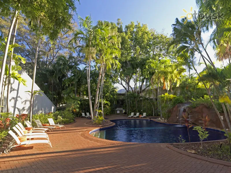 Фото отеля Travelodge Mirambeena Resort Darwin 3* Brisbena Austrālija ārpuse un baseini