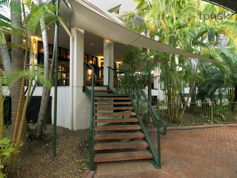 Фото отеля Travelodge Mirambeena Resort Darwin 3* Брисбен Австралия экстерьер и бассейны