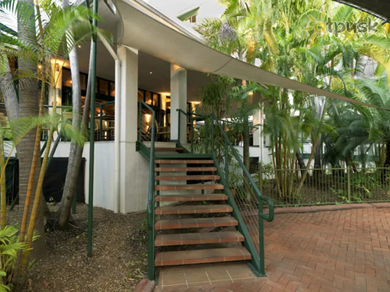 Фото отеля Travelodge Mirambeena Resort Darwin 3* Brisbena Austrālija ārpuse un baseini