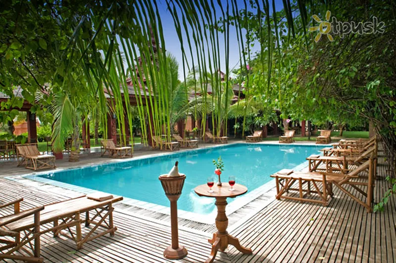 Фото отеля Thazin Garden Hotel 3* Баган Мьянма экстерьер и бассейны