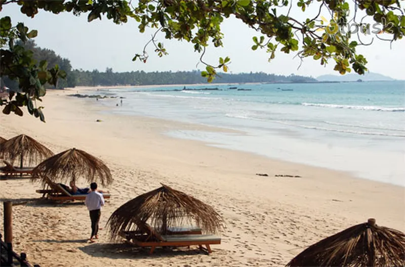 Фото отеля Thande Beach Hotel 3* Нгапалі М'янма пляж