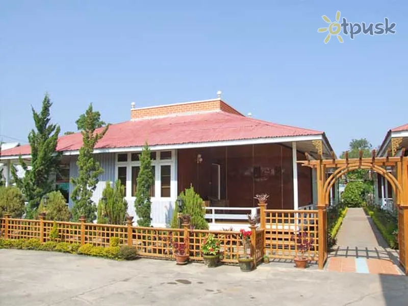 Фото отеля Paradise Inle Resort 3* озеро Инле Мьянма экстерьер и бассейны