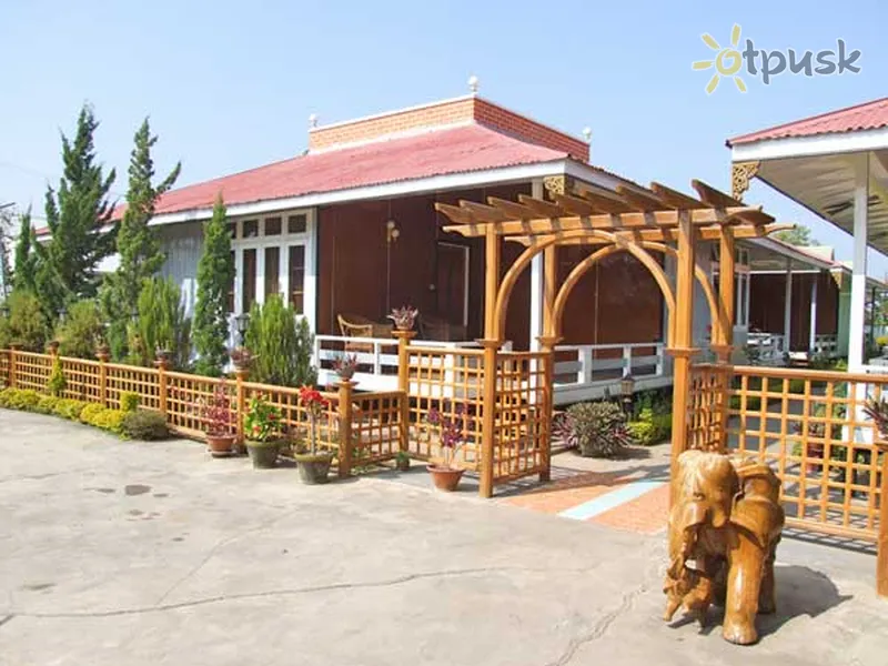 Фото отеля Paradise Inle Resort 3* озеро Инле Мьянма экстерьер и бассейны
