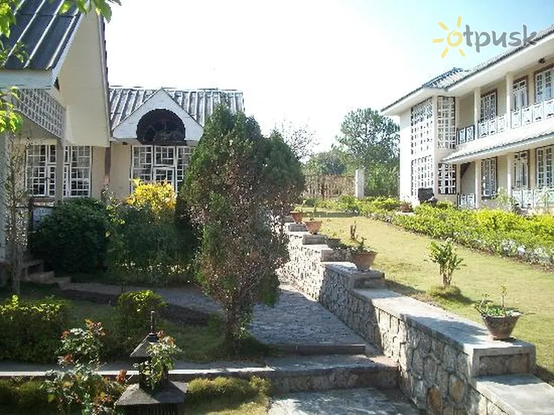Фото отеля Pine Hill Resort 2* Кало Мьянма экстерьер и бассейны