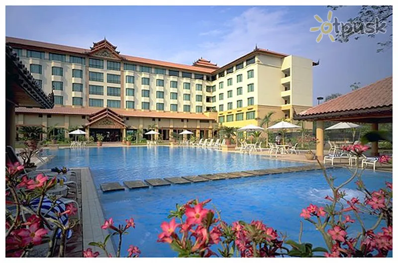Фото отеля Sedona Hotel Mandalay 5* Mandalaja Mjanma ārpuse un baseini