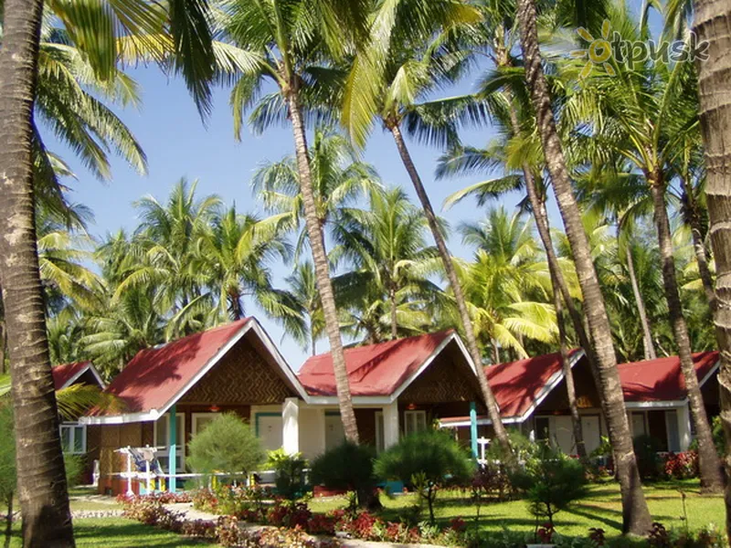 Фото отеля Silver Beach Hotel 3* Нгапалі М'янма екстер'єр та басейни