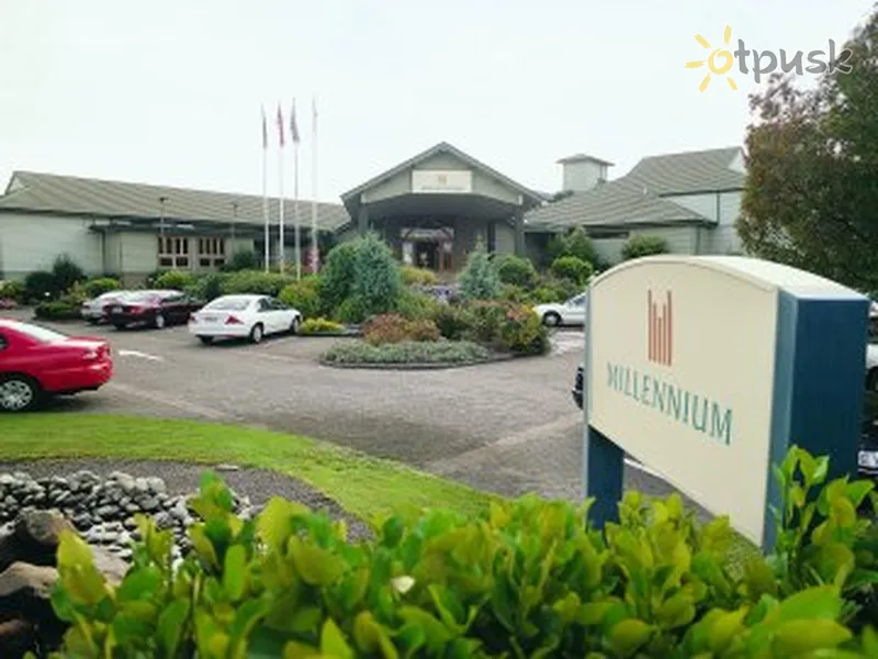 Фото отеля Millennium Hotel Rotorua 4* Роторуа Новая Зеландия экстерьер и бассейны