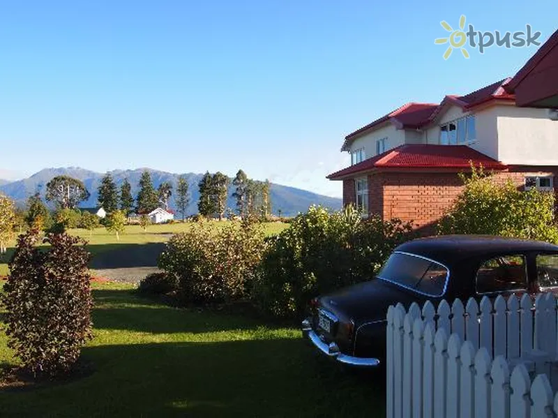 Фото отеля Te Anau Lodge 3* Те-Анау Новая Зеландия экстерьер и бассейны