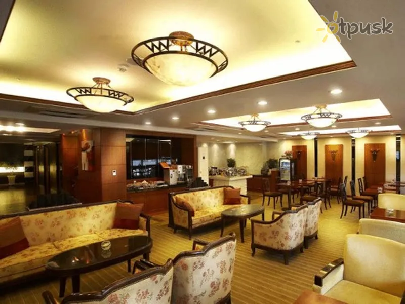 Фото отеля Koreana Hotel 4* Сеул Південна Корея бари та ресторани