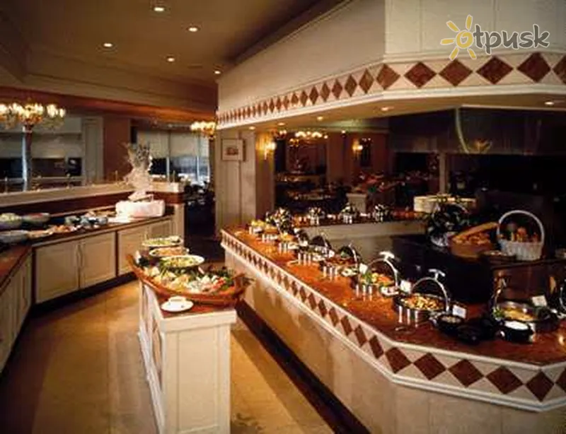 Фото отеля Grand Hilton Seoul 5* Сеул Южная Корея бары и рестораны