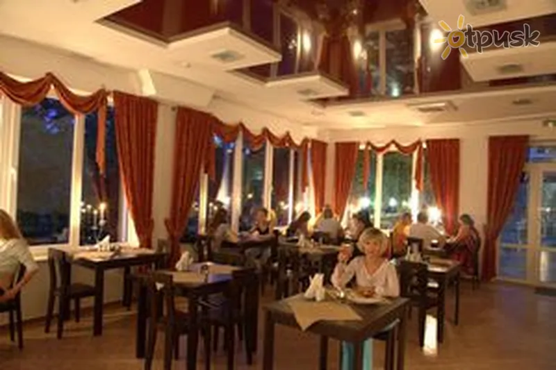 Фото отеля Онейро 3* Алупка Крим бари та ресторани