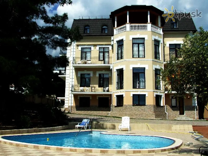 Фото отеля Каприз 3* Алушта Крим екстер'єр та басейни