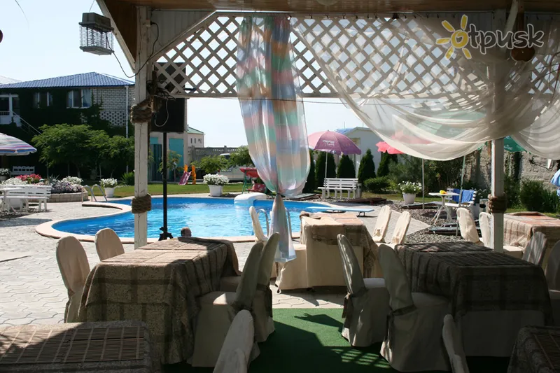 Фото отеля Сантурина 3* Evpatorija Krymas barai ir restoranai