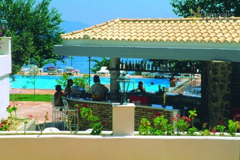 Фото отеля Adonis Beach 3* par. Korfu Grieķija bāri un restorāni