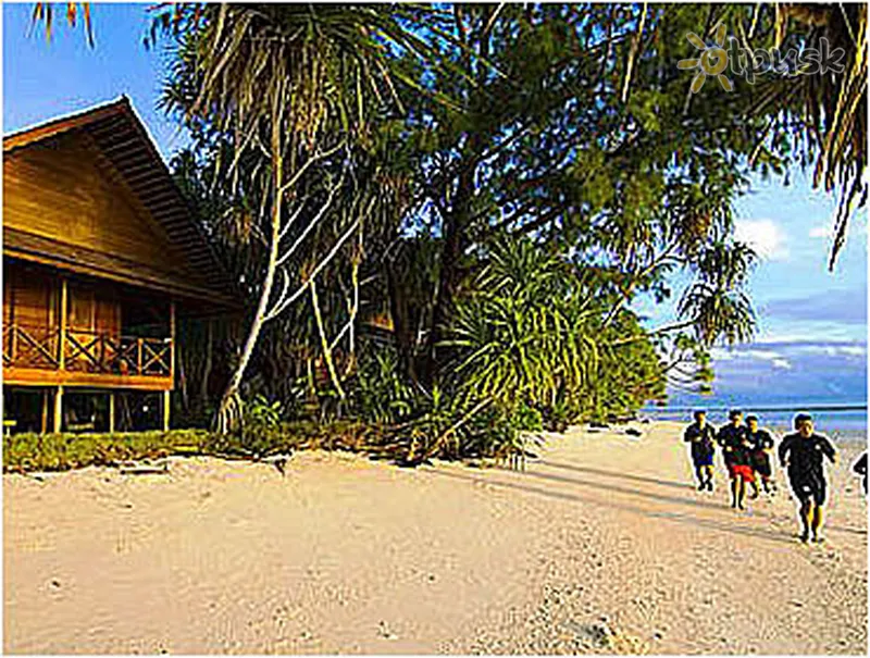 Фото отеля Lankayan Island Dive Resort 3* Кота Кинабалу Малайзия экстерьер и бассейны