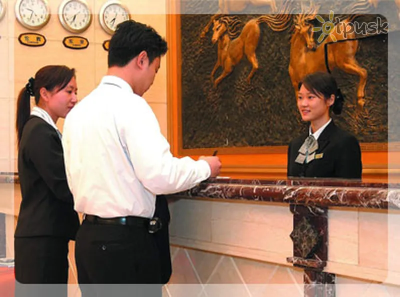 Фото отеля Carefree Hotel 3* Guandžou Ķīna vestibils un interjers