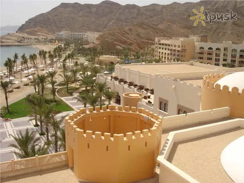 Фото отеля Shangri-La Al Husn 5* Muskatas Omanas išorė ir baseinai
