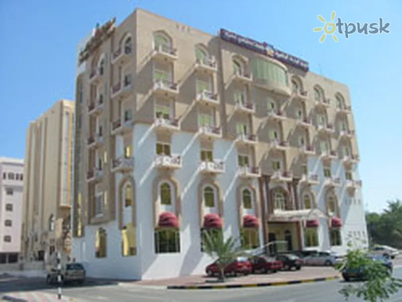 Фото отеля Golden Oasis 3* Muskatas Omanas išorė ir baseinai